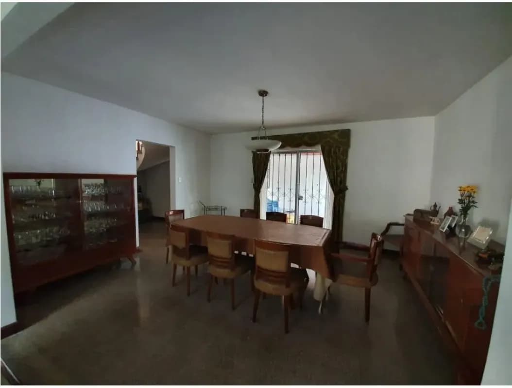 Renta Casa en Zona 14