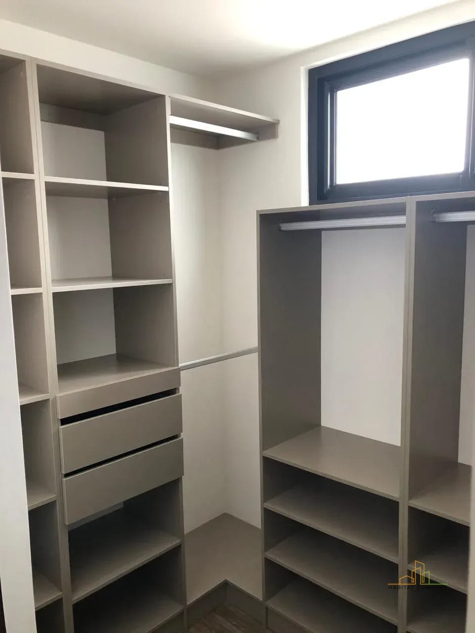 Apartamento en Renta zona 15- PARQUE 15 - Tiene vista hacia las piscinas- — Apartamento en Alquiler en Zona 15, Guatemala, Ciudad — foto 7 de 8