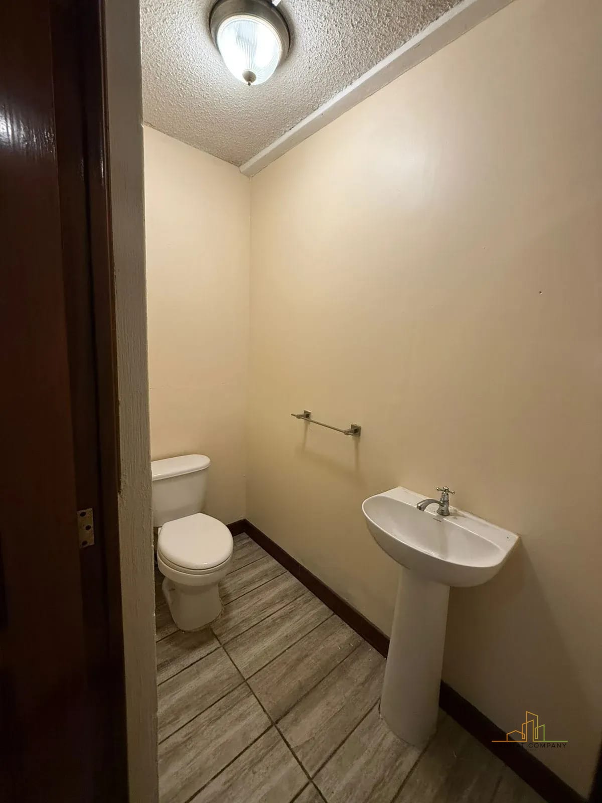 Baño — Casas en Renta en Carretera a El Salvador, Km 15 (Cerca de Concepción) — Casa en Alquiler en km 11-15, Carretera a El Salvador, Guatemala, Ciudad — foto 6 de 6