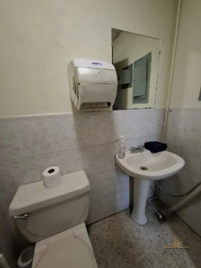Rento oficina en zona 9 — Oficina en Alquiler en Zona 9, Guatemala, Ciudad — foto 2 de 5