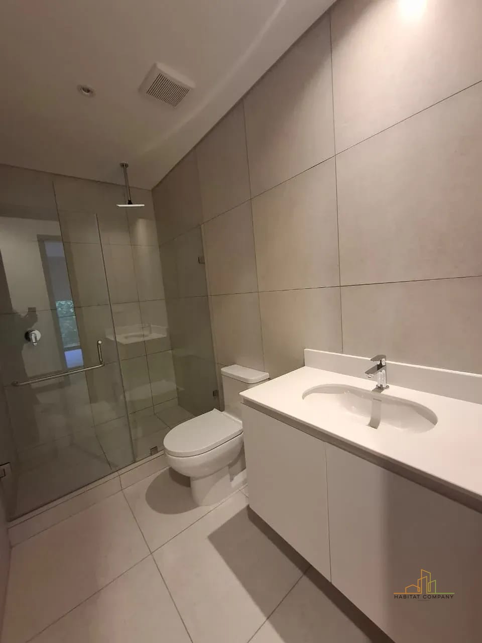 Apartamentos Alquiler Zona 10 - Apartamento Renta FERRÉ DIEZ ZONA 10 — Apartamento en Alquiler en Ferré Diez, Zona 10, Guatemala, Ciudad — foto 4 de 4