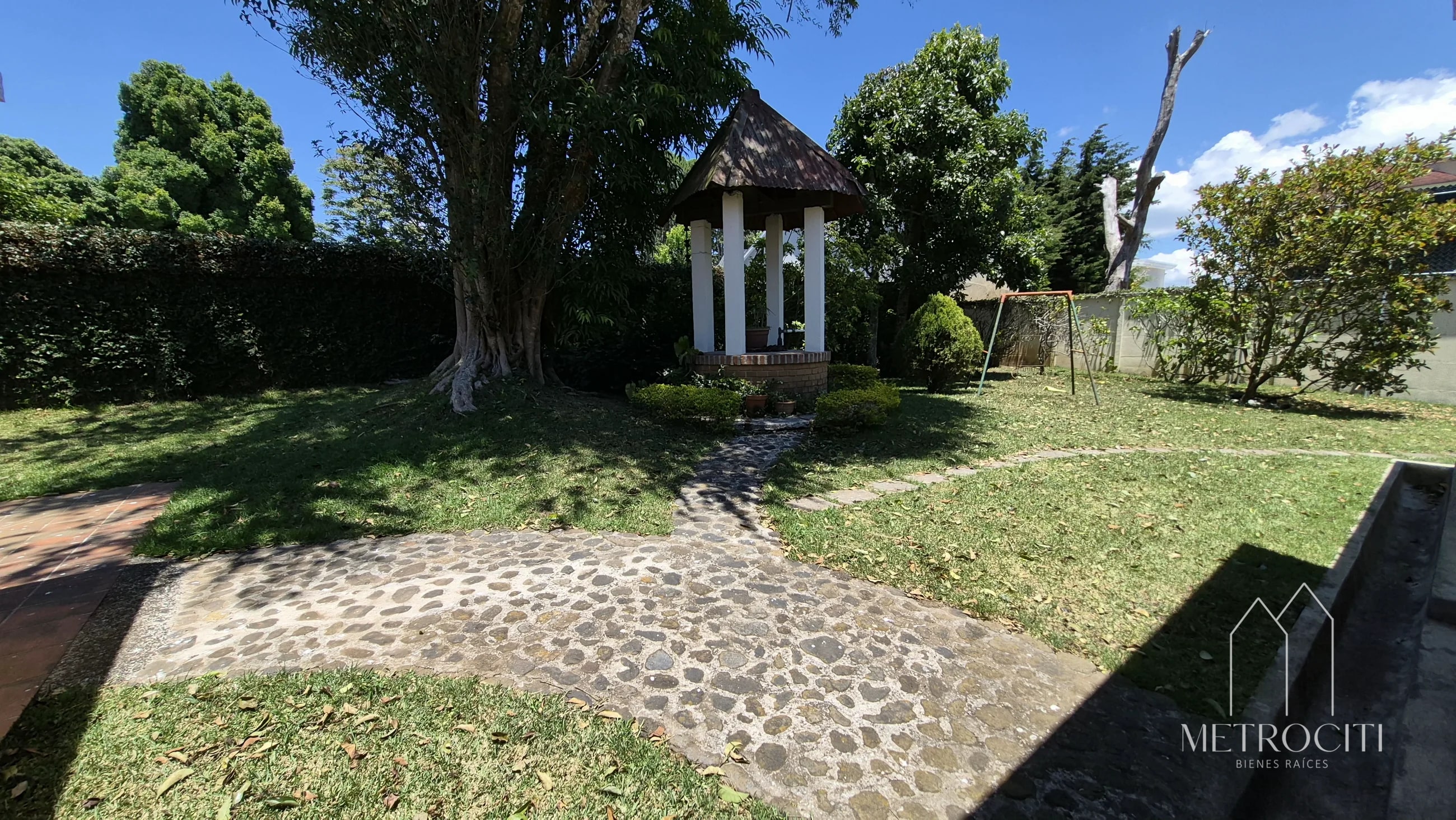En venta hermosa casa de esquina en carretera a El Salvador - 6