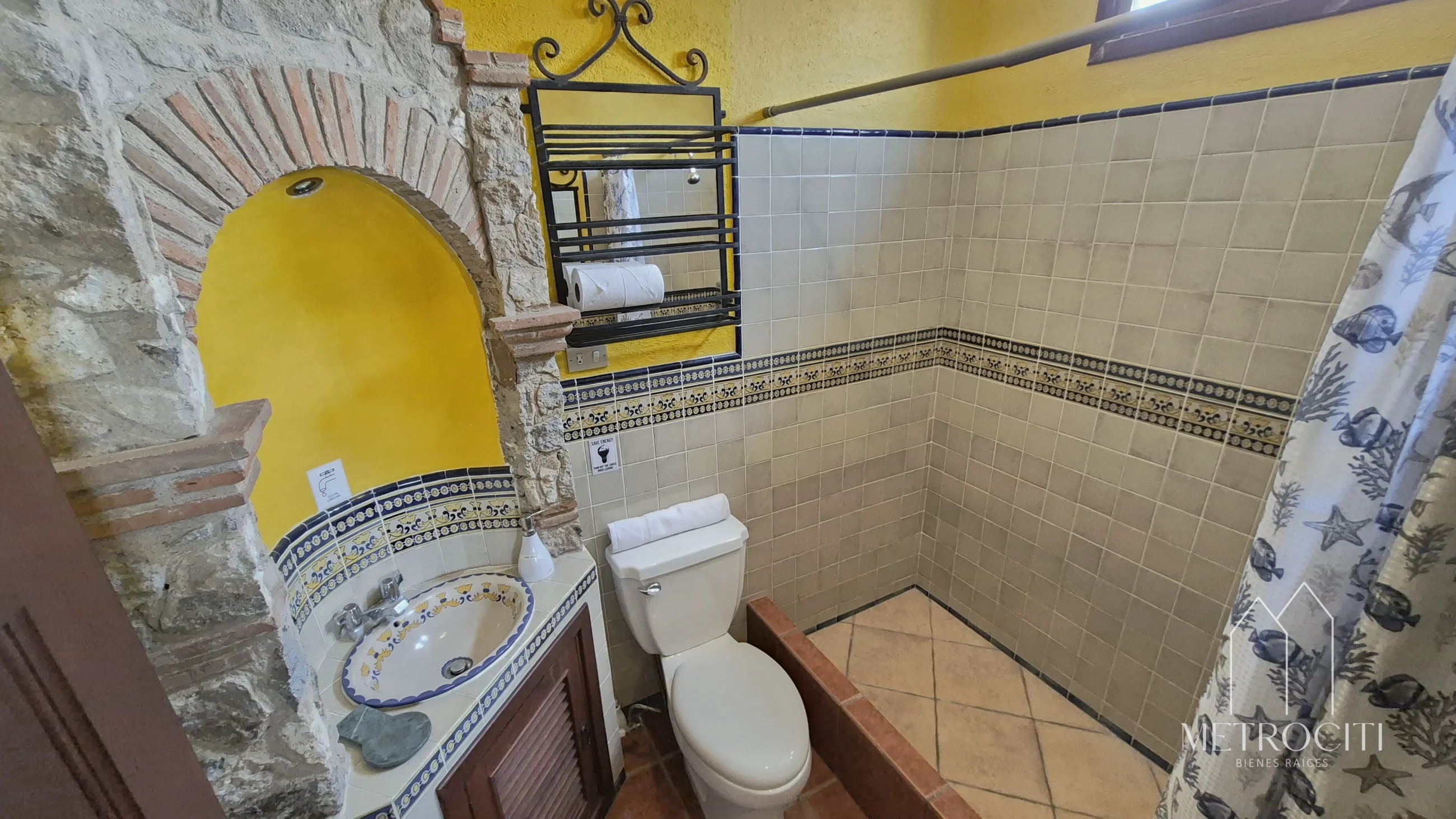 Se renta amplia casa estilo colonial en Antigua Guatemala - 9