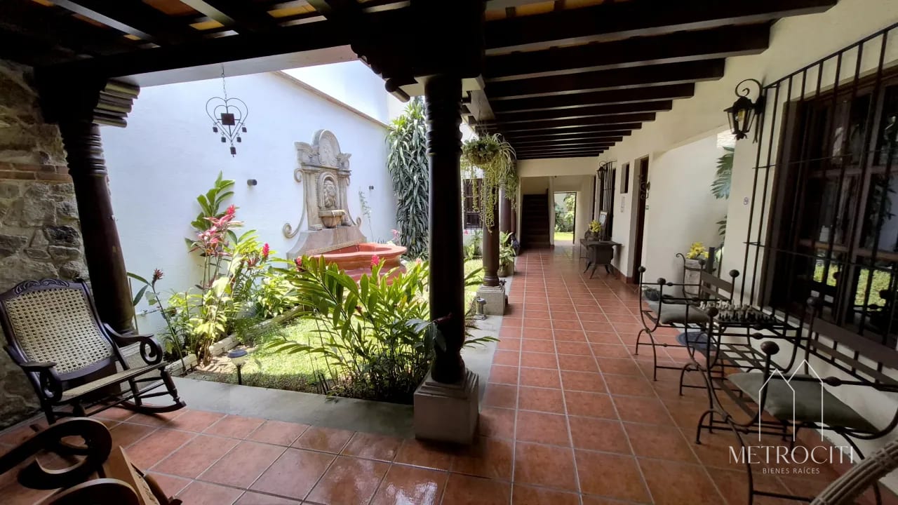 Se renta hermosa residencia en Antigua Guatemala — Casa en Alquiler en Dentro del Casco, Antigua, Sacatepéquez — foto 1 de 13