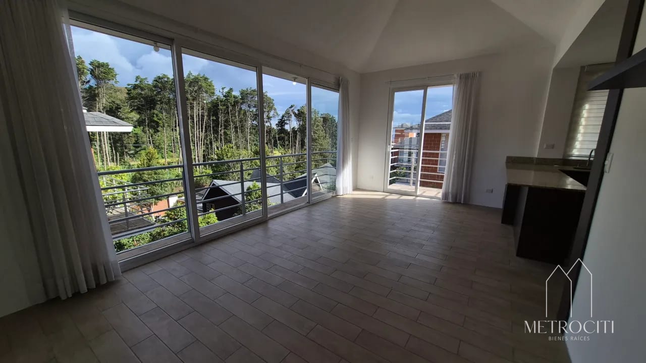 Se vende apartamento amplio y moderno en Fraijanes CAES — Apartamento en Venta en Carretera a El Salvador, Guatemala, Ciudad — foto 1 de 8