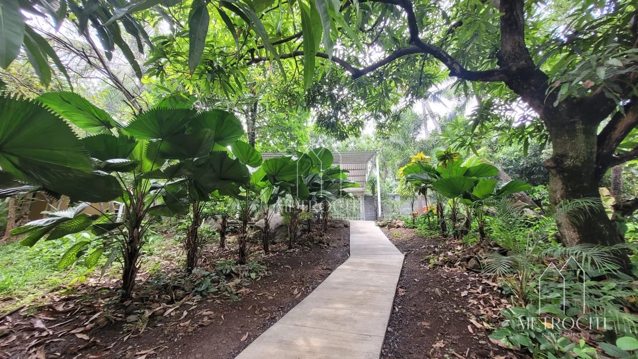 Se vende casa con amplio terreno en escuintla direccion Puerto Quetzal — Casa en Venta en Carretera al Pacífico, Escuintla — foto 2 de 12