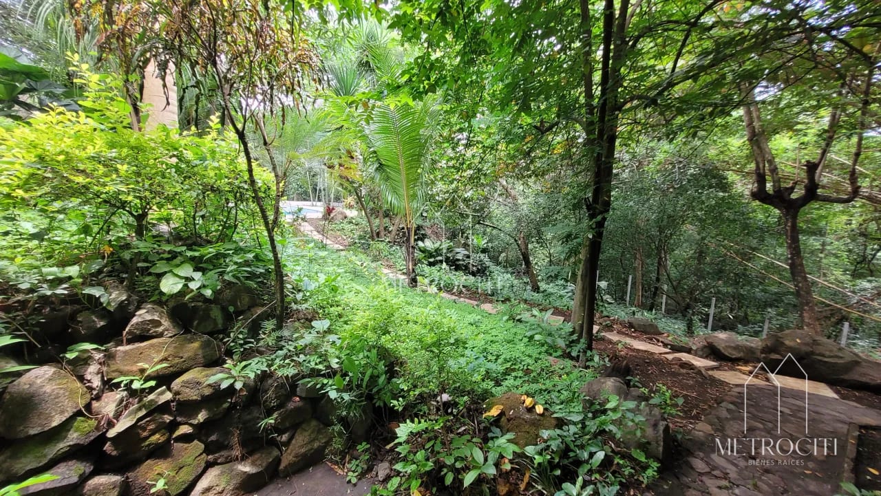 Se vende casa con amplio terreno en escuintla direccion Puerto Quetzal — Casa en Venta en Carretera al Pacífico, Escuintla — foto 4 de 12