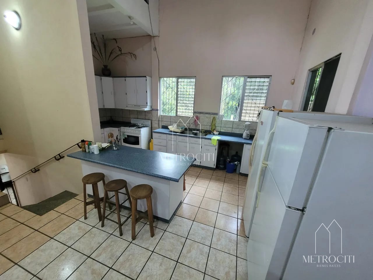 Se vende casa con amplio terreno en escuintla direccion Puerto Quetzal — Casa en Venta en Carretera al Pacífico, Escuintla — foto 9 de 12