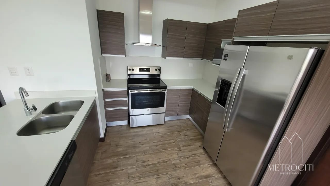 Se renta apartamento moderno en zona 10 — Apartamento en Alquiler en Zona 10, Guatemala, Ciudad — foto 1 de 9