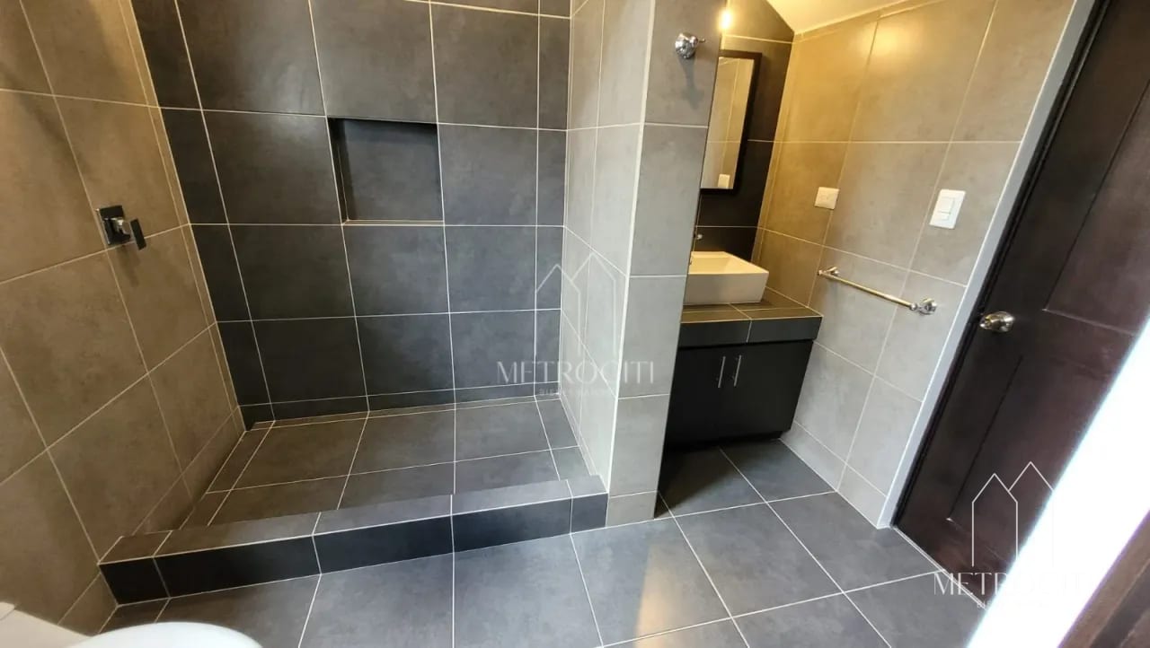 Sre renta apartamento moderno tipo loft en zona 16 — Apartamento en Alquiler en La Montaña, Zona 16, Guatemala, Ciudad — foto 3 de 6