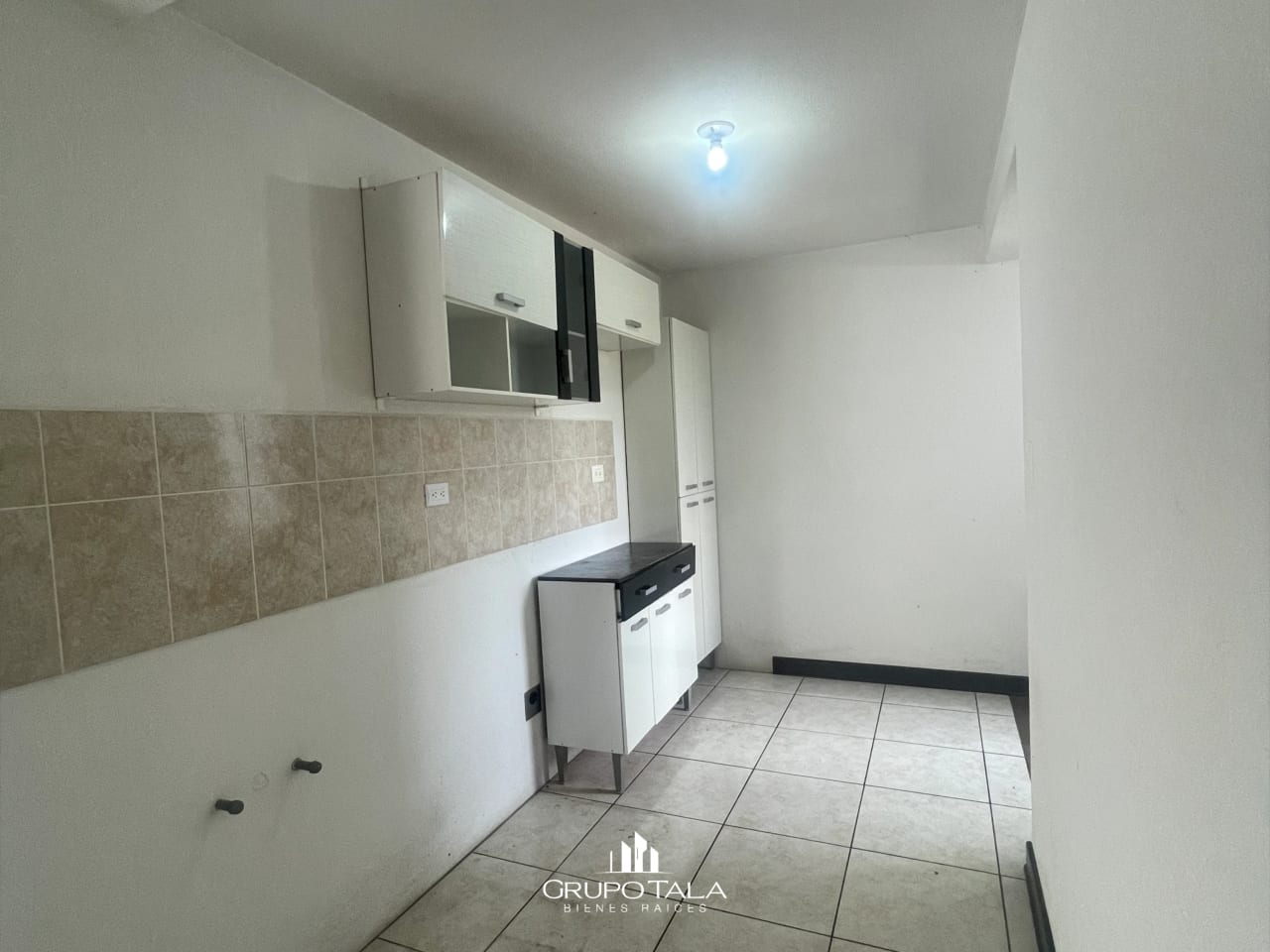 Encantador Apartamento en Renta zona 17 🏢 — Apartamento en Alquiler en Casa Florentina, Zona 17, Guatemala, Ciudad — foto 3 de 5