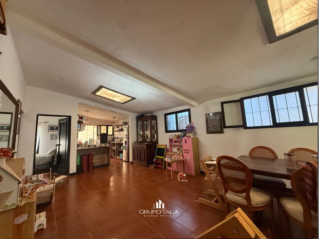 Cómoda y bella, casa en venta en San Pedro las Huertas 🏘️ — Casa en Venta en San Pedro Las Huertas, Antigua, Sacatepéquez — foto 3 de 6