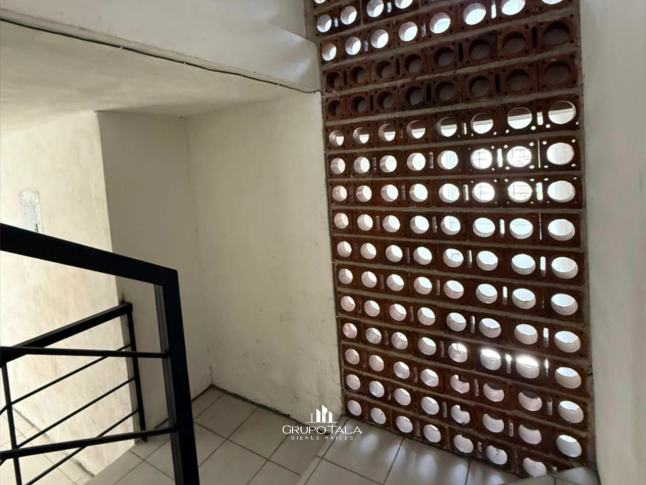 Amplio Edificio en Renta zona 4 🏢 — Edificio en Alquiler en Zona 4, Guatemala, Ciudad — foto 3 de 8