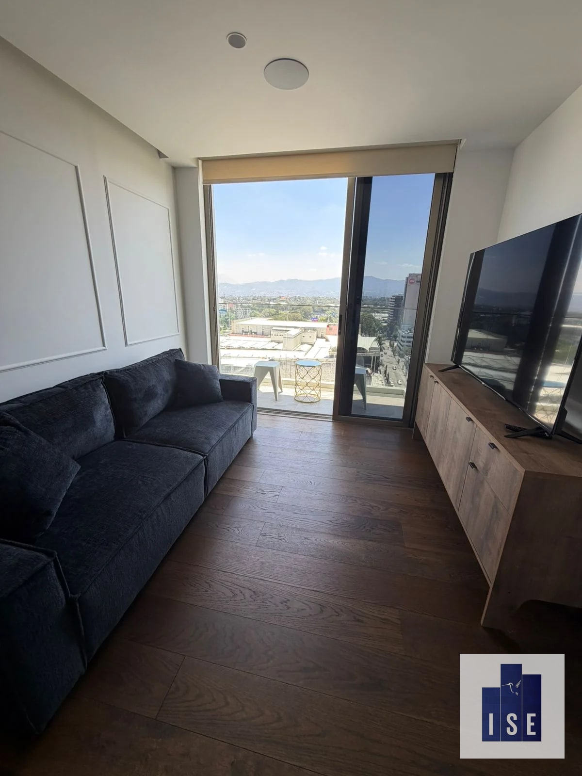 Apartamento en alquiler Edificio Atarah Z.10 - 1