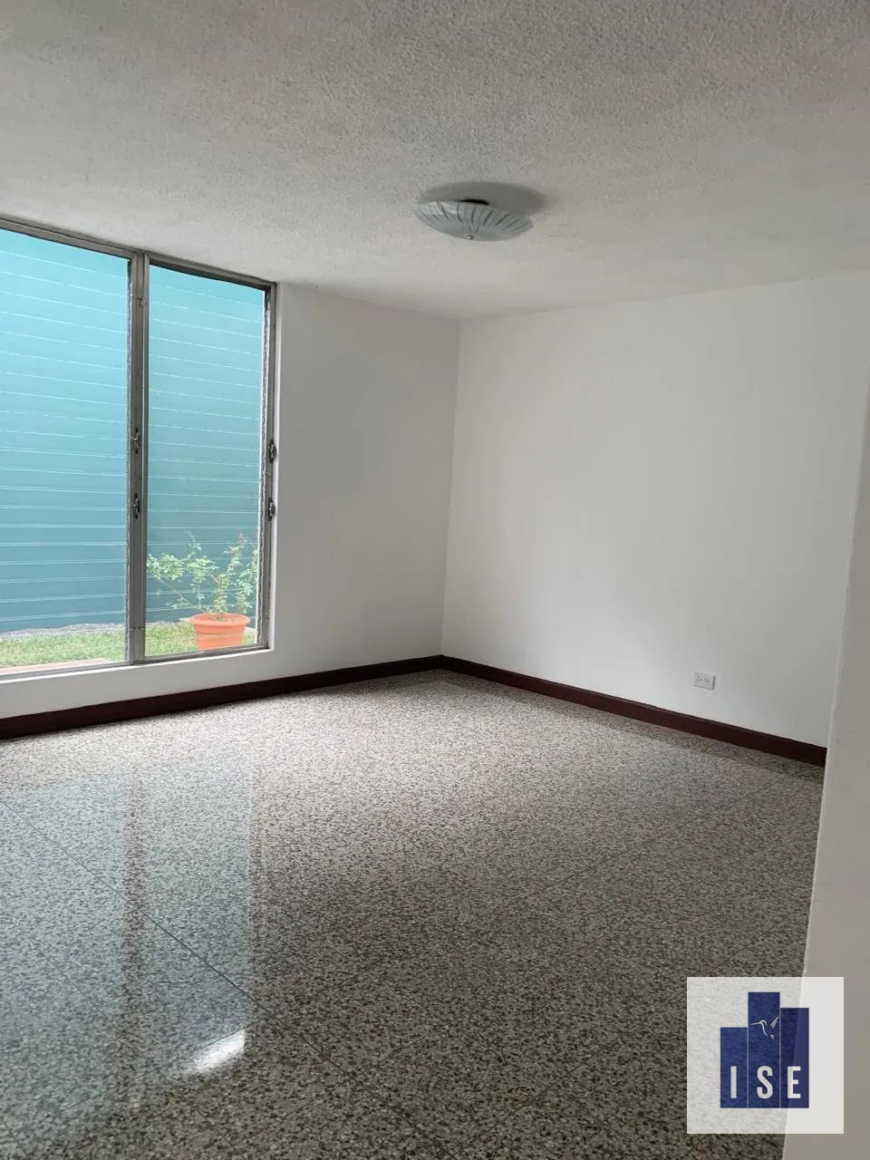 Casa en Alquiler Z.10 dentro de condominio — Casa en Venta en Zona 10, Guatemala, Ciudad — foto 7 de 10