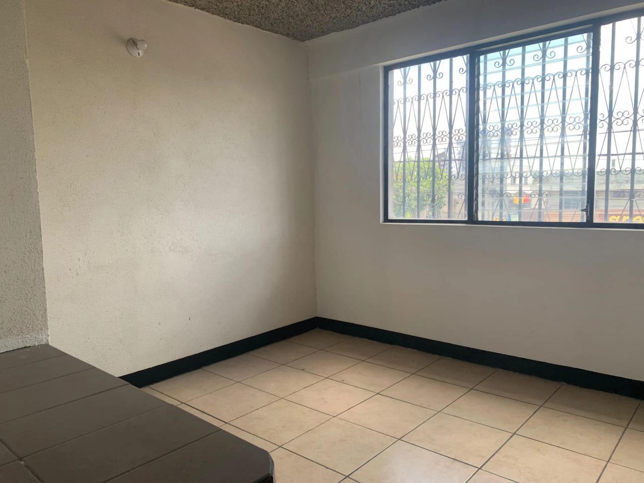 VENDO INMUEBLE DE USO MIXTO EN CALLE PRINCIPAL, CALLE MARTI ZONA 6 — Casa en Venta en Zona 2, Guatemala, Ciudad — foto 7 de 16