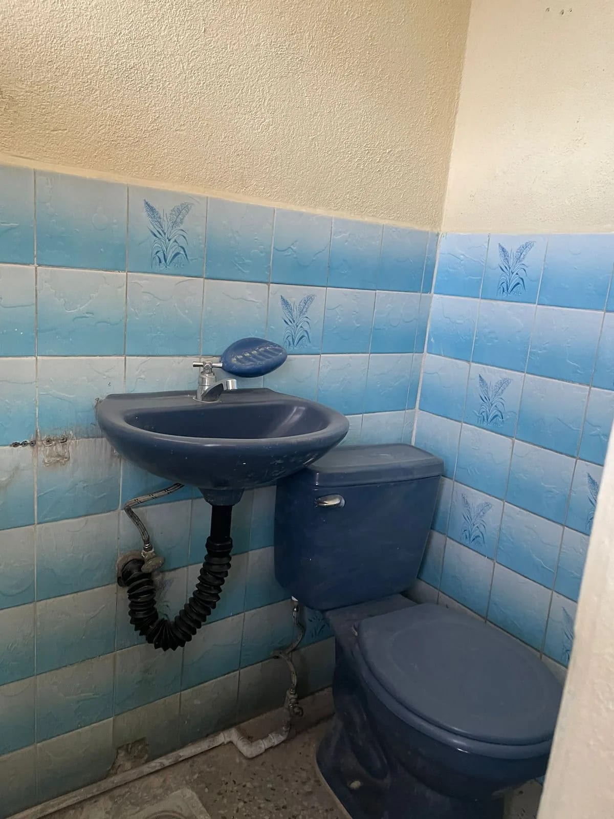 RENTO CASA IDEAL PARA OFICINAS EN COLONIA LA BRIGADA ZONA 7 DE MIXCO — Casa en Alquiler en Zona 7 Mixco, Guatemala, Ciudad — foto 11 de 17
