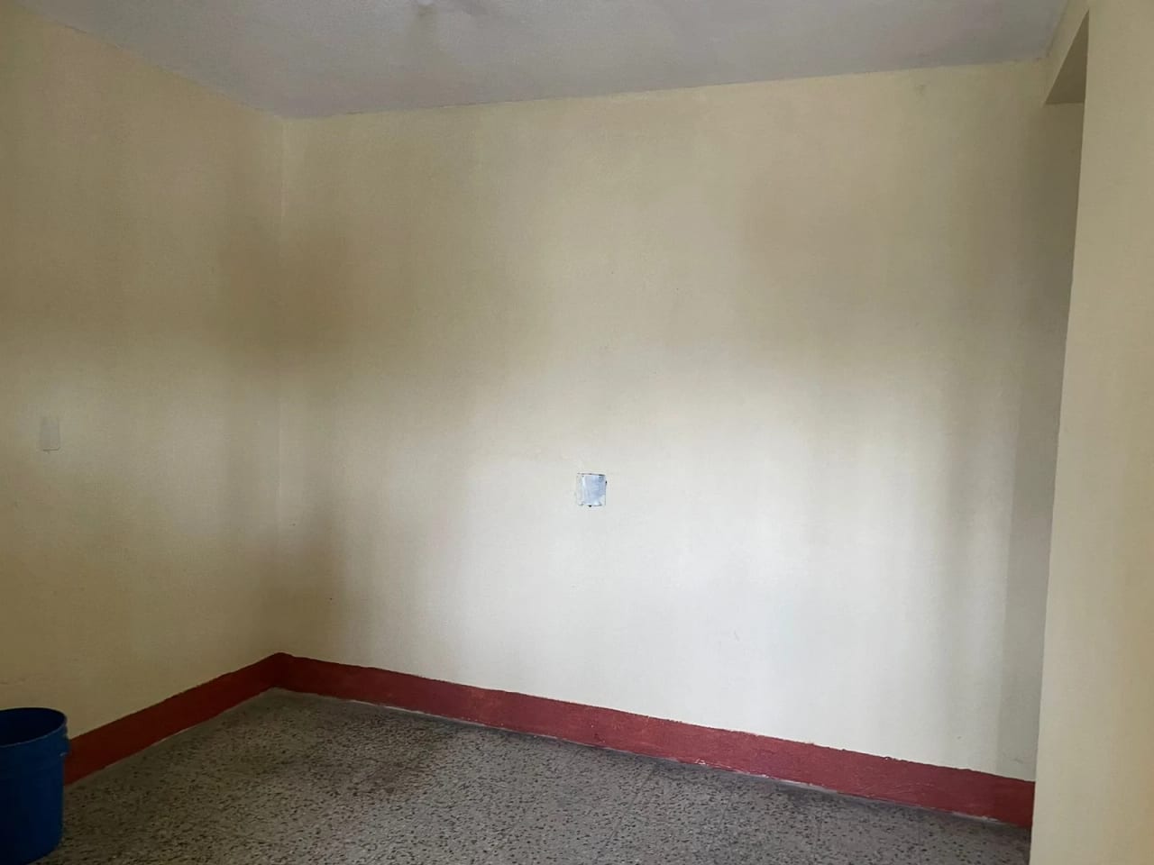 RENTO CASA IDEAL PARA OFICINAS EN COLONIA LA BRIGADA ZONA 7 DE MIXCO — Casa en Alquiler en Zona 7 Mixco, Guatemala, Ciudad — foto 17 de 17