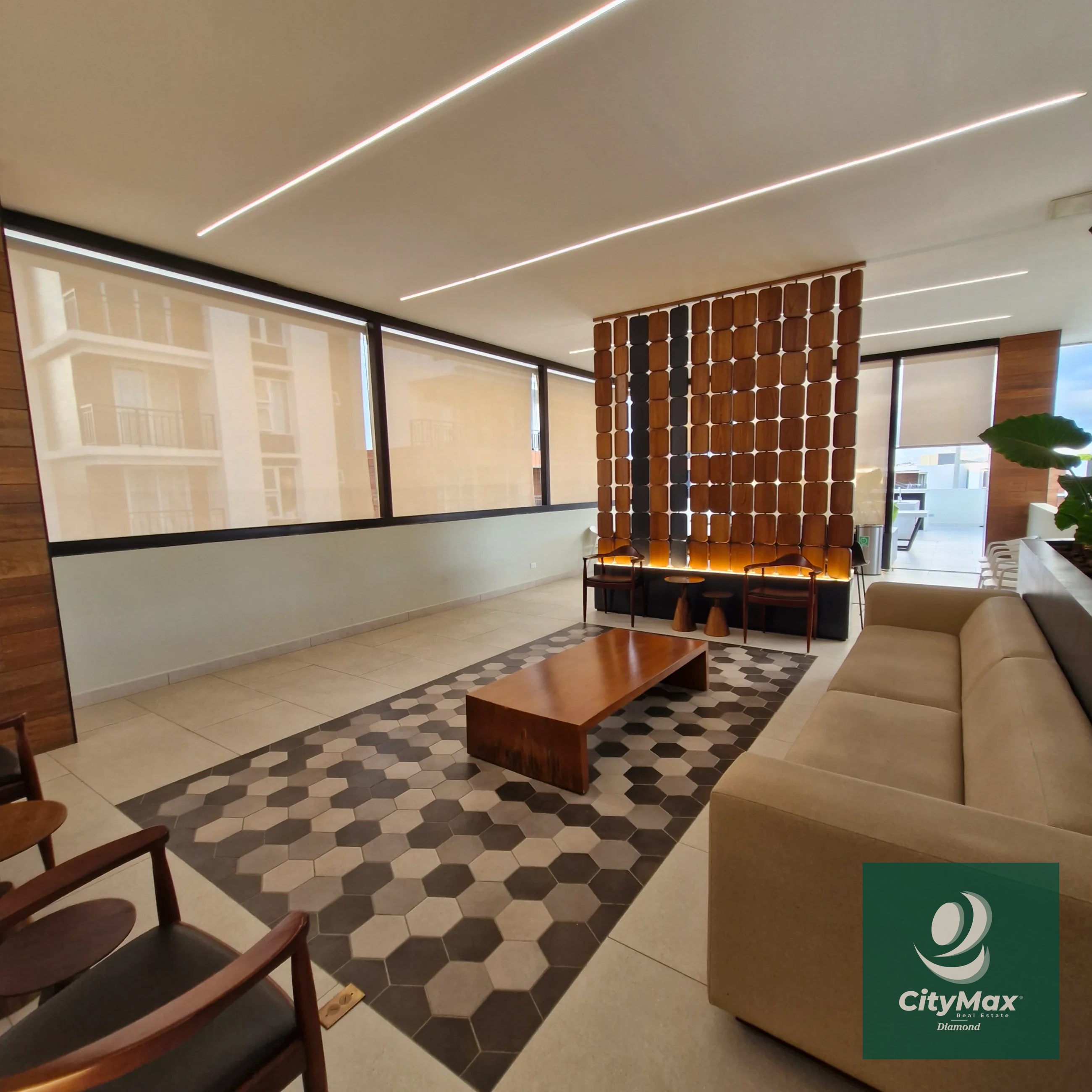 Apartamento en venta en zona 16 de 3 habitaciones con Jardín - 11