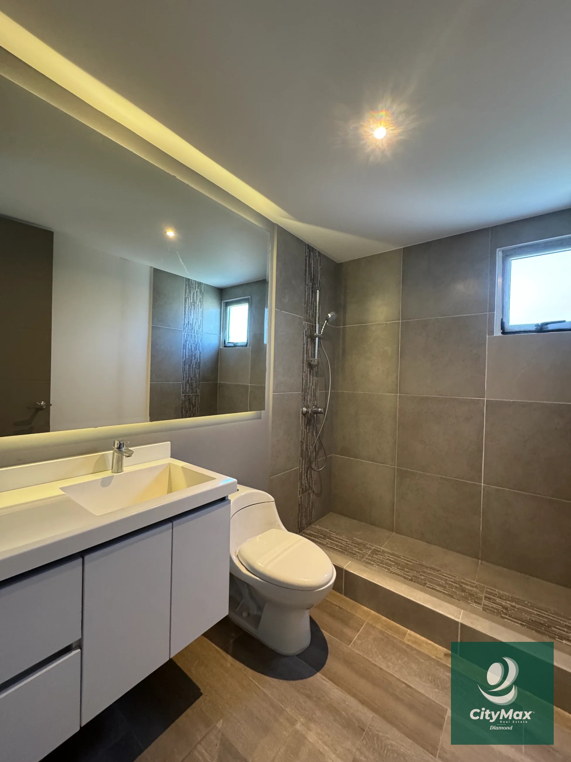 Apartamento en renta zona 15 Vista Hermosa 3 - 15