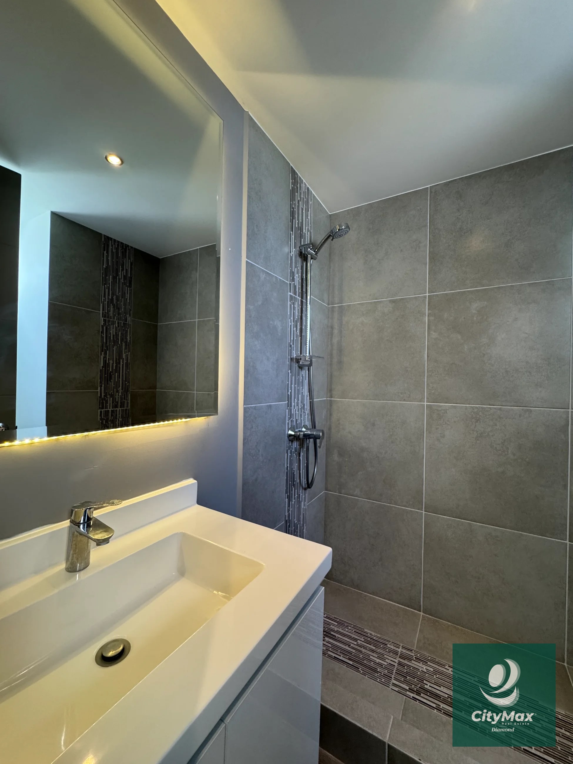 Apartamento en renta zona 15 Vista Hermosa 3 - 8