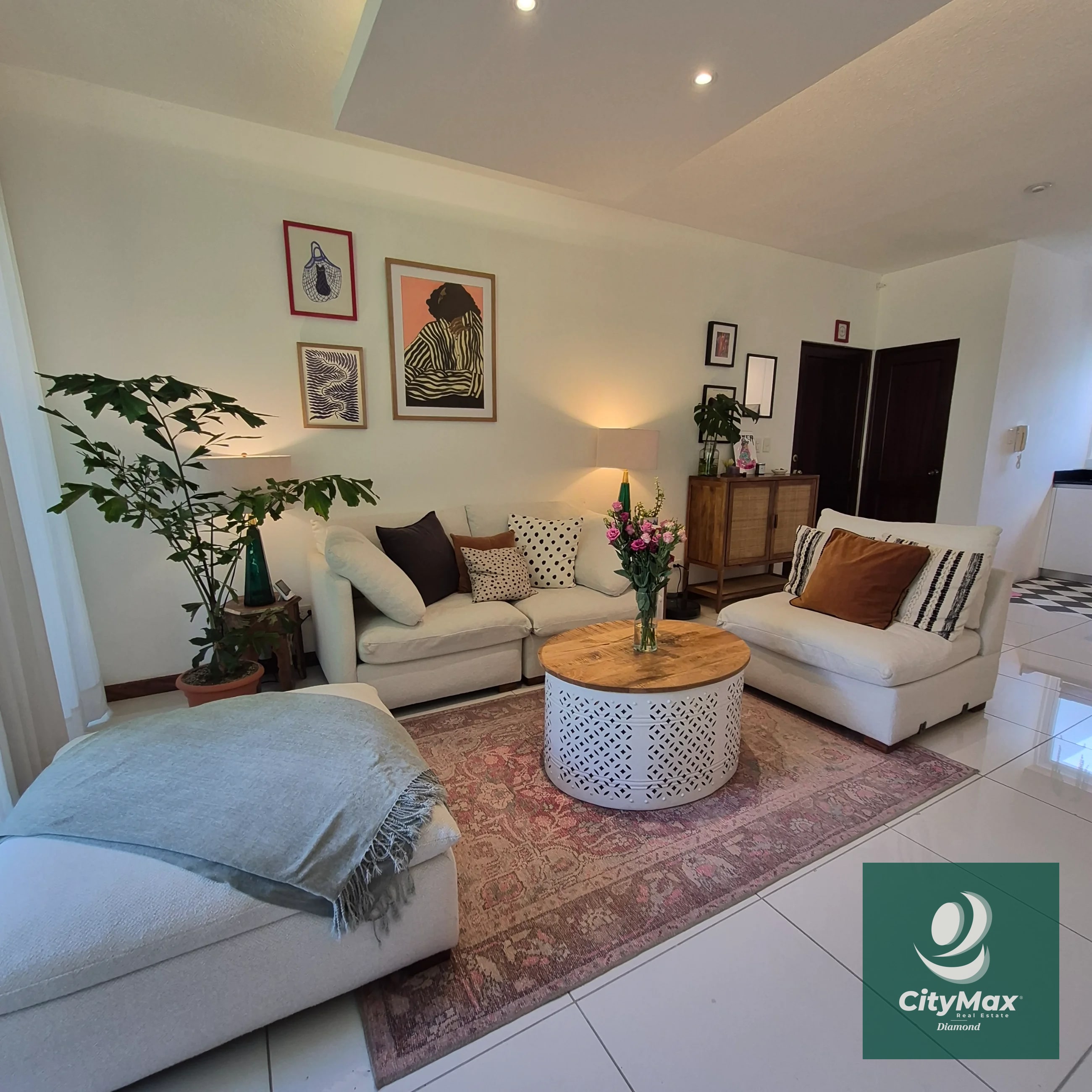 EN VENTA APARTAMENTO REMODELADO EN MUXBAL - 3