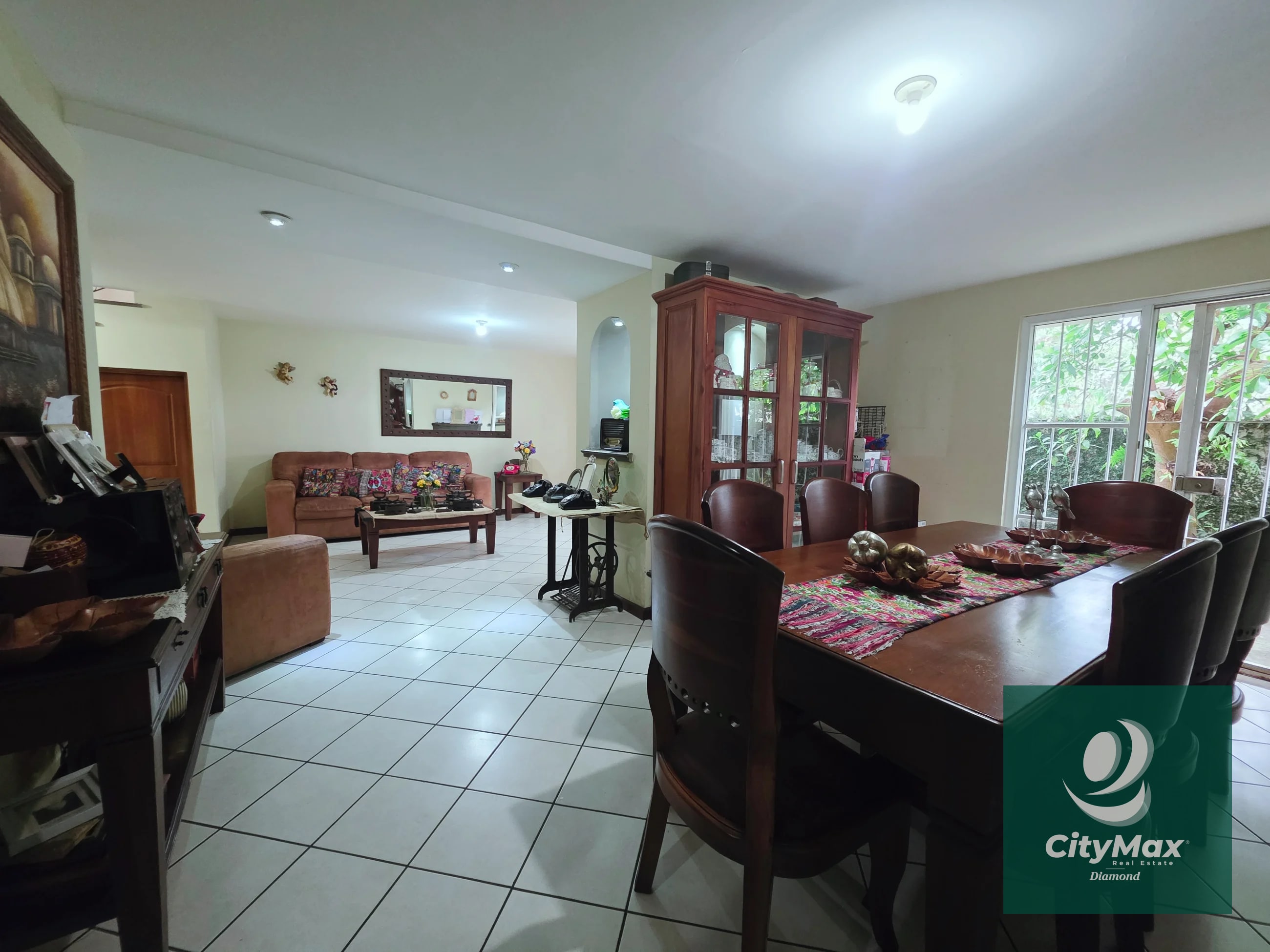 Casa en Venta en Lomas de San Nicolas Zona 16 - 7