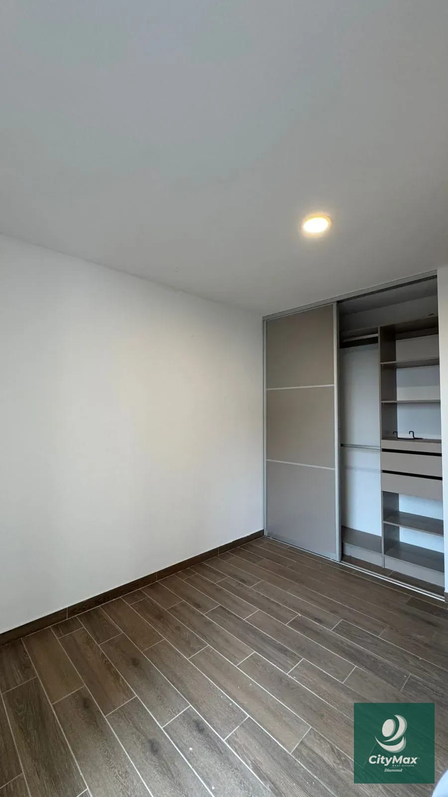 Apartamento en Renta Zona 14 Parque 14 — Apartamento en Alquiler en Zona 14, Guatemala, Ciudad — foto 11 de 15
