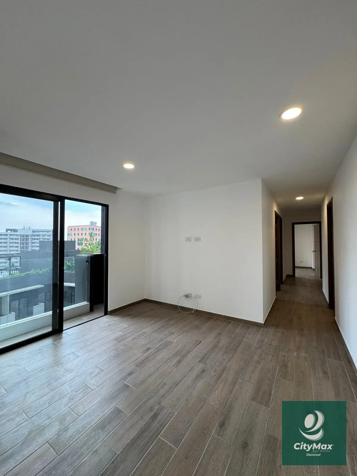 Apartamento en Renta Zona 14 Parque 14 — Apartamento en Alquiler en Zona 14, Guatemala, Ciudad — foto 2 de 15
