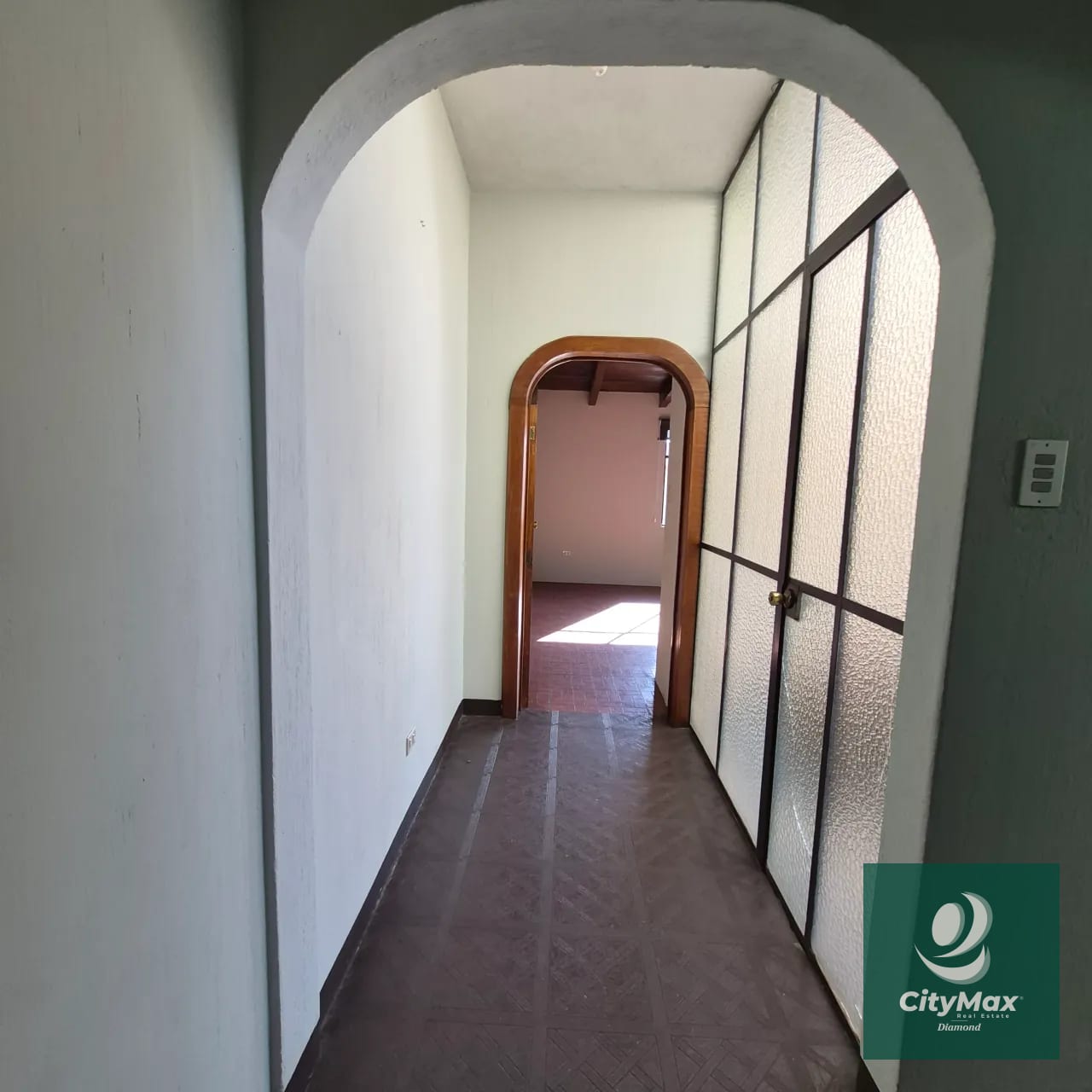 Casa en renta para uso de oficinas en zona 15 Vista Hermosa 1 — Casa en Alquiler en Vista Hermosa I, Zona 15, Guatemala, Ciudad — foto 5 de 17