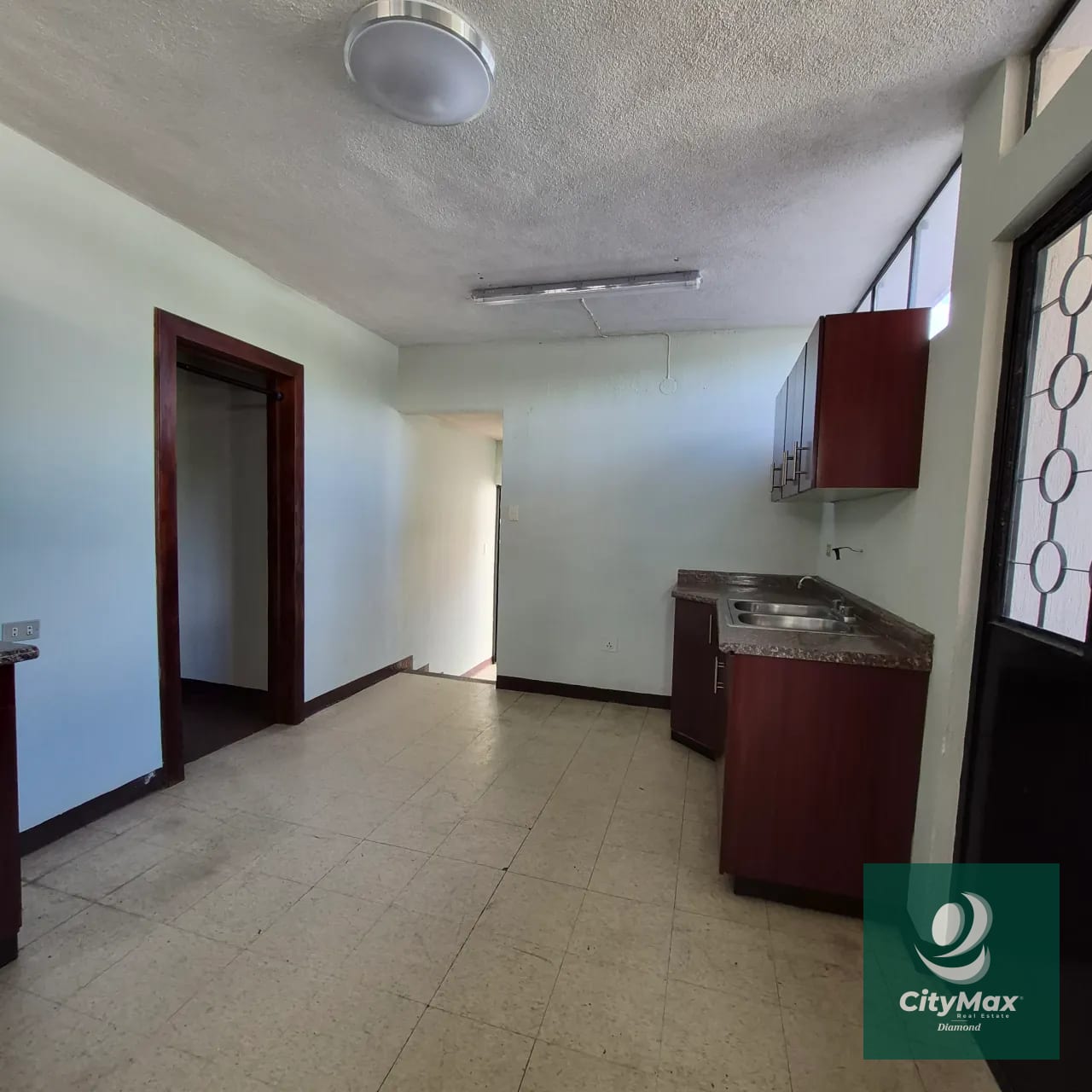 Casa en renta para uso de oficinas en zona 15 Vista Hermosa 1 — Casa en Alquiler en Vista Hermosa I, Zona 15, Guatemala, Ciudad — foto 7 de 17