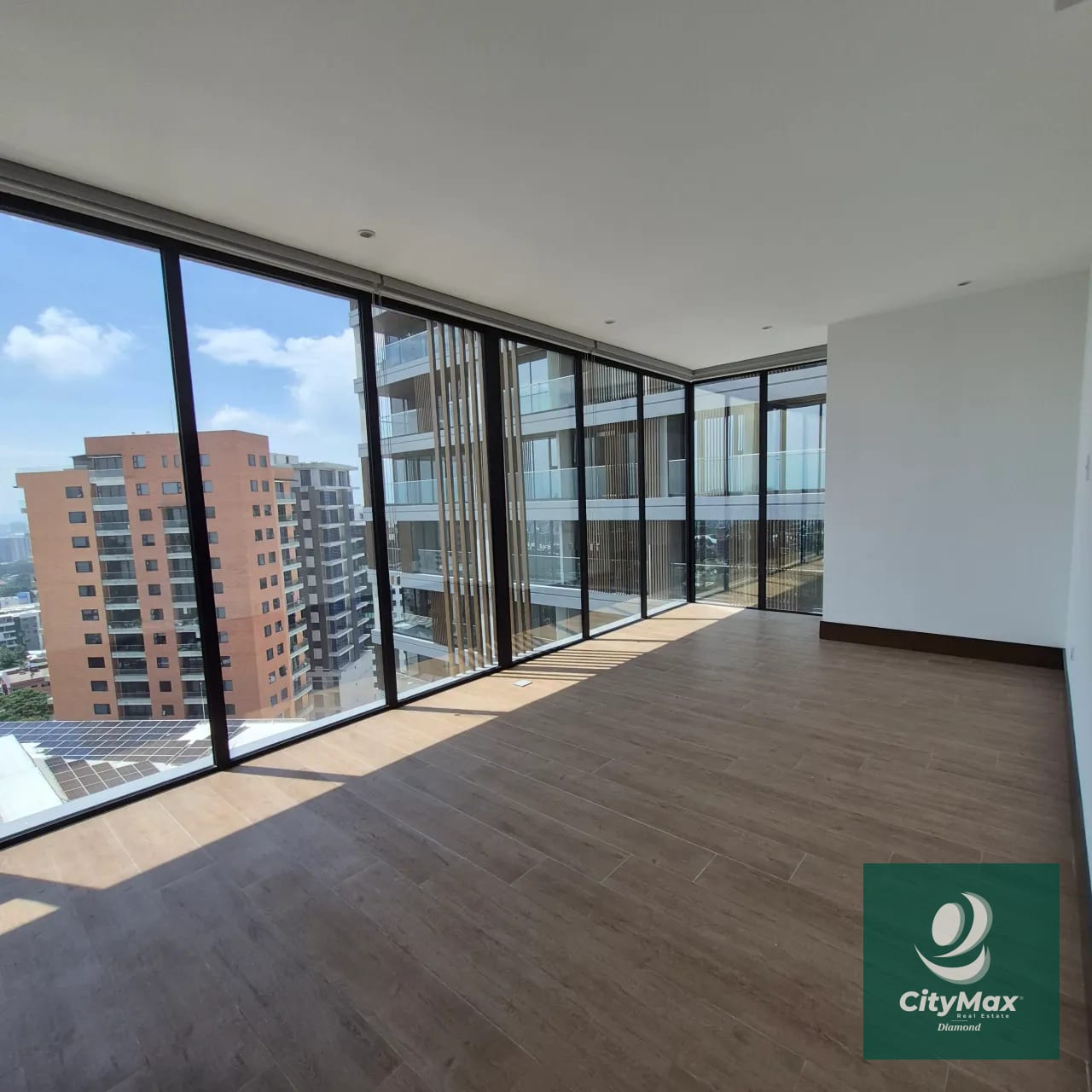 Amplio apartamento en renta en Gaura zona 15 — Apartamento en Alquiler en Gaura, Zona 15, Guatemala, Ciudad — foto 6 de 11