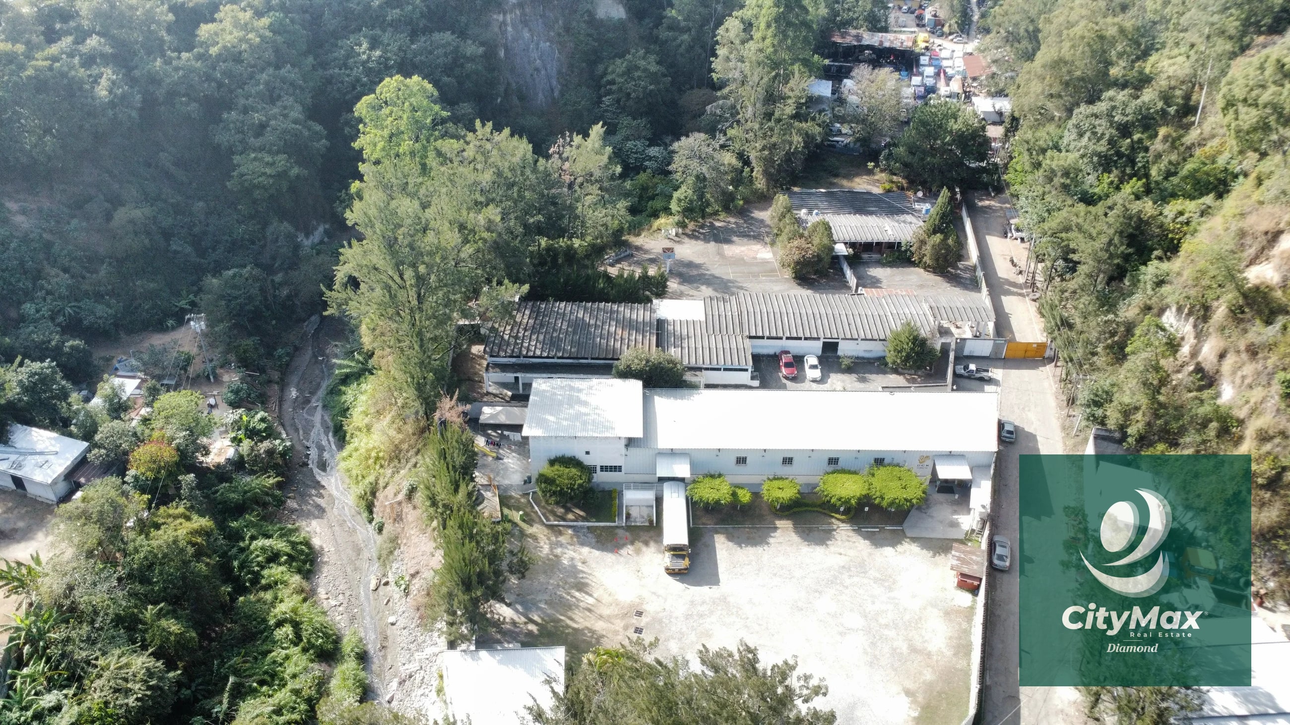 Edificio Comercial o Industrial en Renta en San Cristóbal Zona 8 de Mixco - 5
