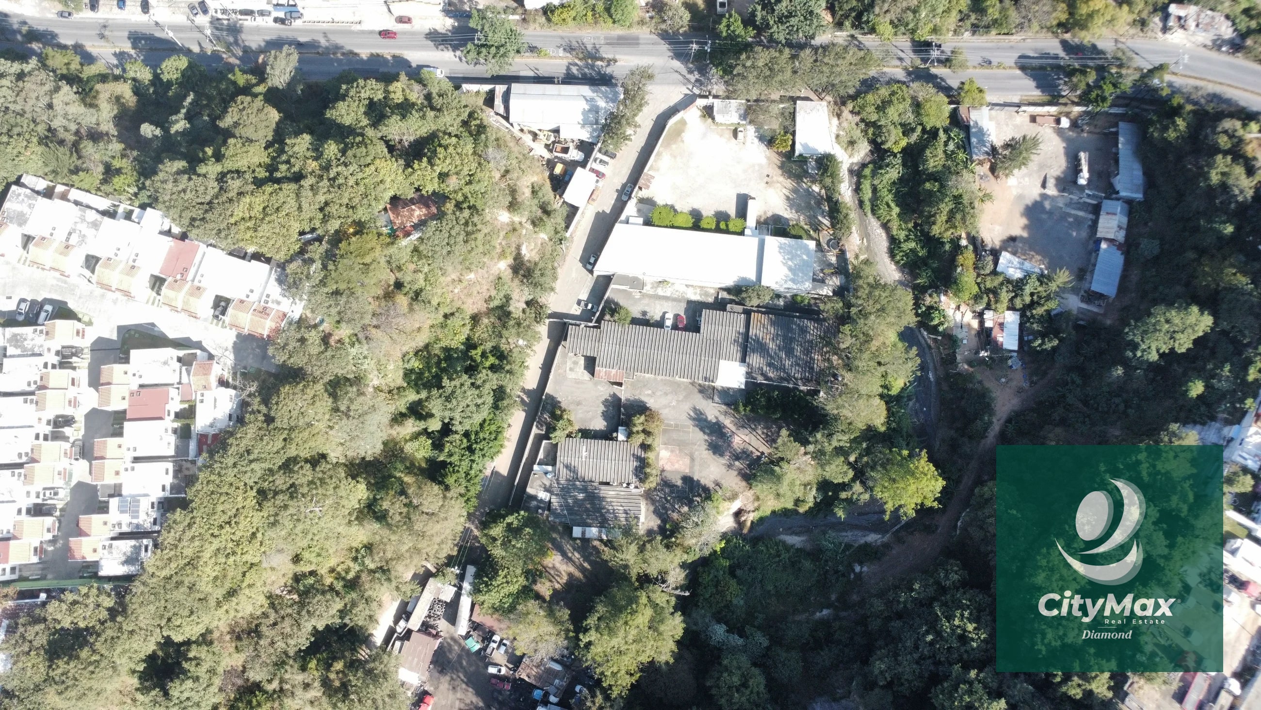 Edificio Comercial o Industrial en Renta en San Cristóbal Zona 8 de Mixco - 4