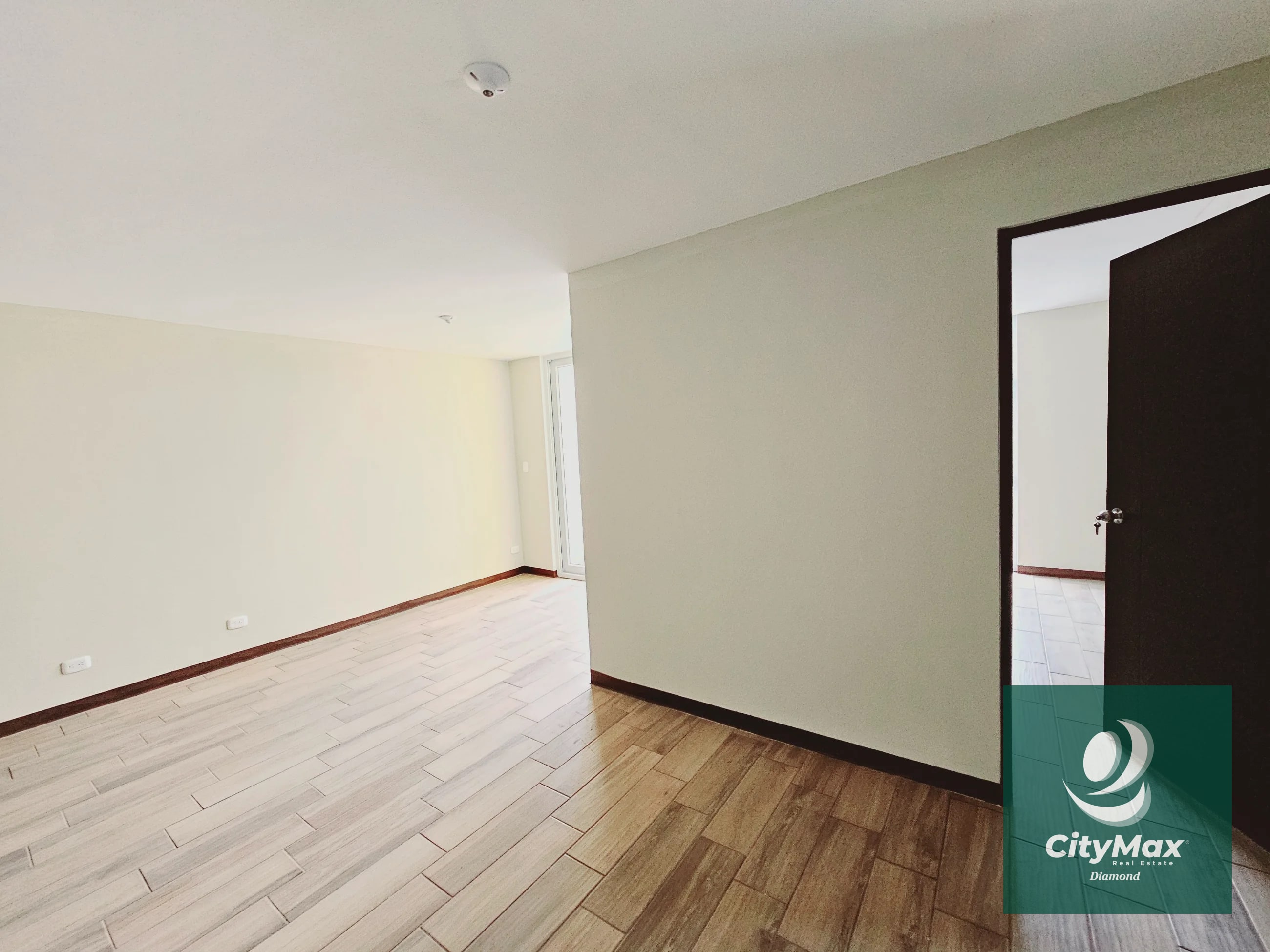 Apartamento en Venta y Renta en San Nicolás del Bosque Zona 4 de Mixco - 10