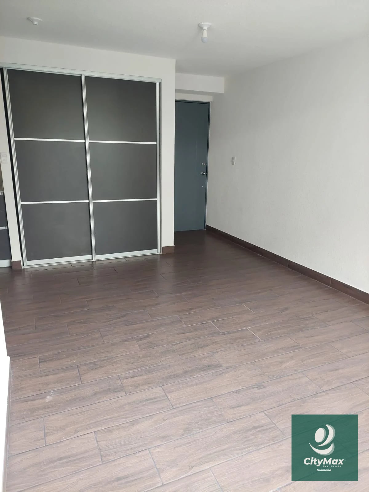 Apartamento en Venta en Zona 10 de Mixco - 12
