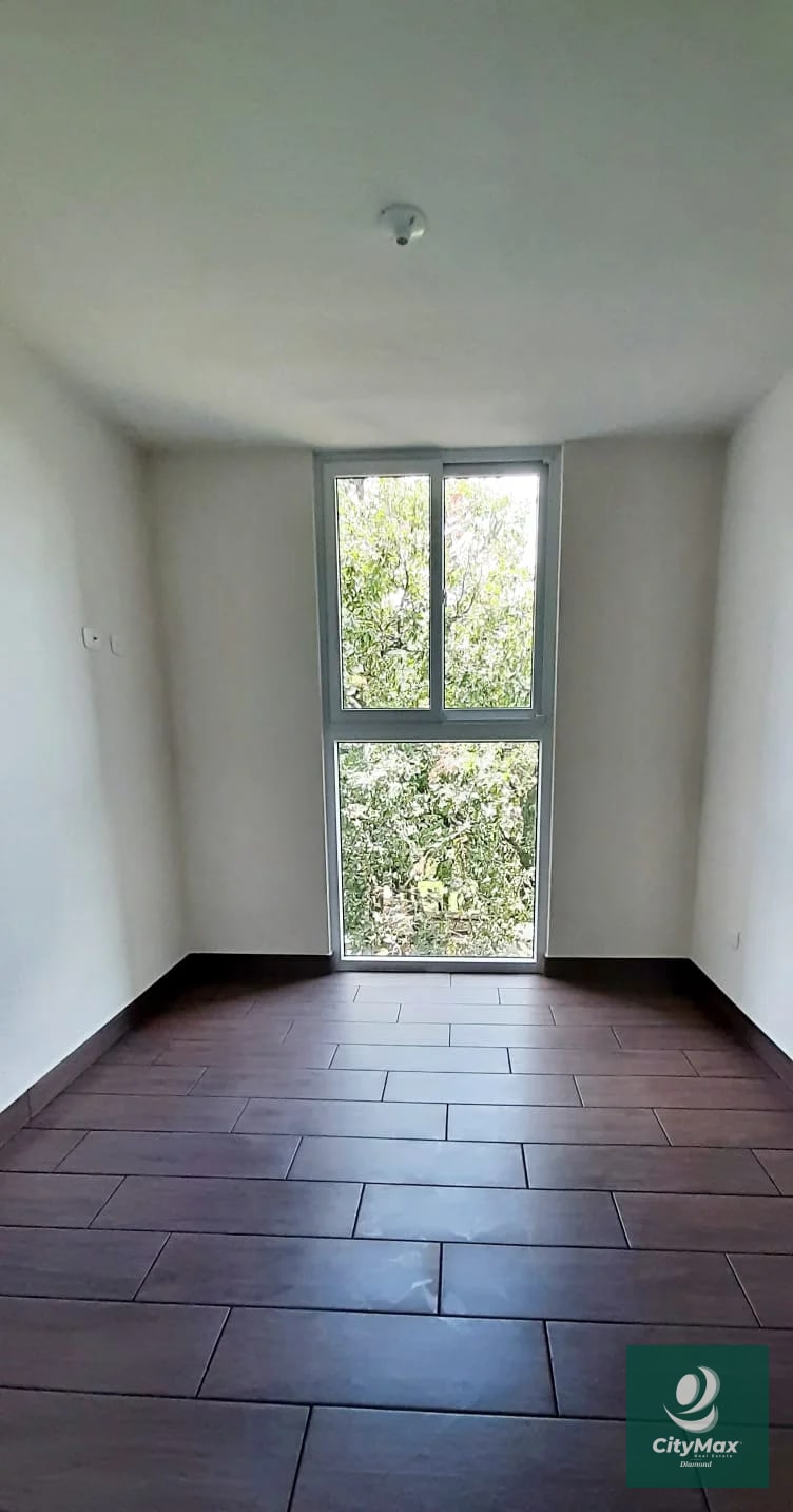Apartamento en Venta en Zona 10 de Mixco - 17