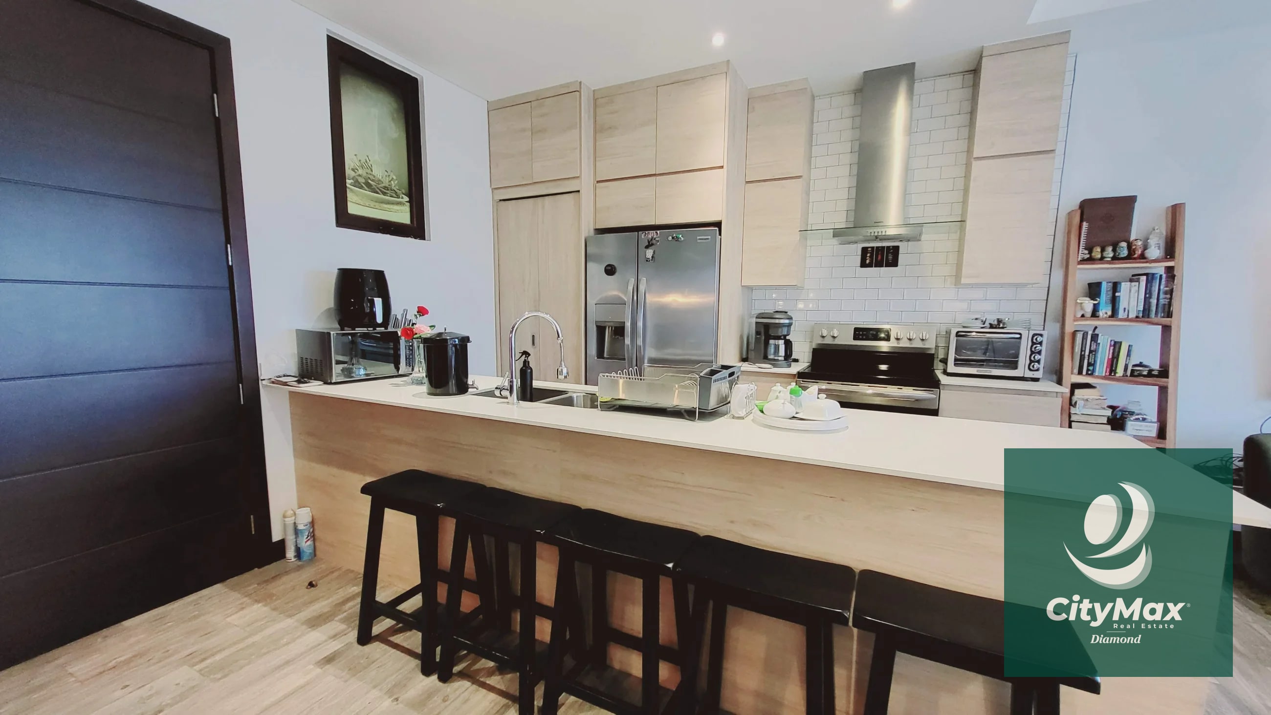 Apartamento de Lujo Amueblado en Renta en Lirios de Cayalá - 3
