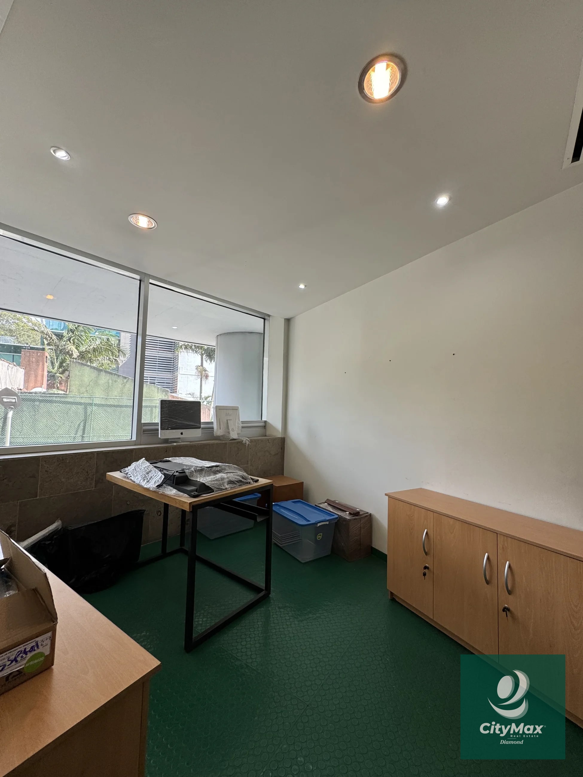 Oficina en Venta y Renta en Edificio Avante Zona 15 Ciudad de Guatemala - 12
