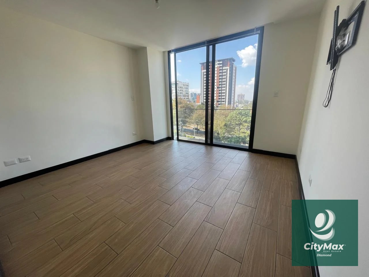Apartamento en Venta y Renta en Zona 15 Ciudad de Guatemala - 13