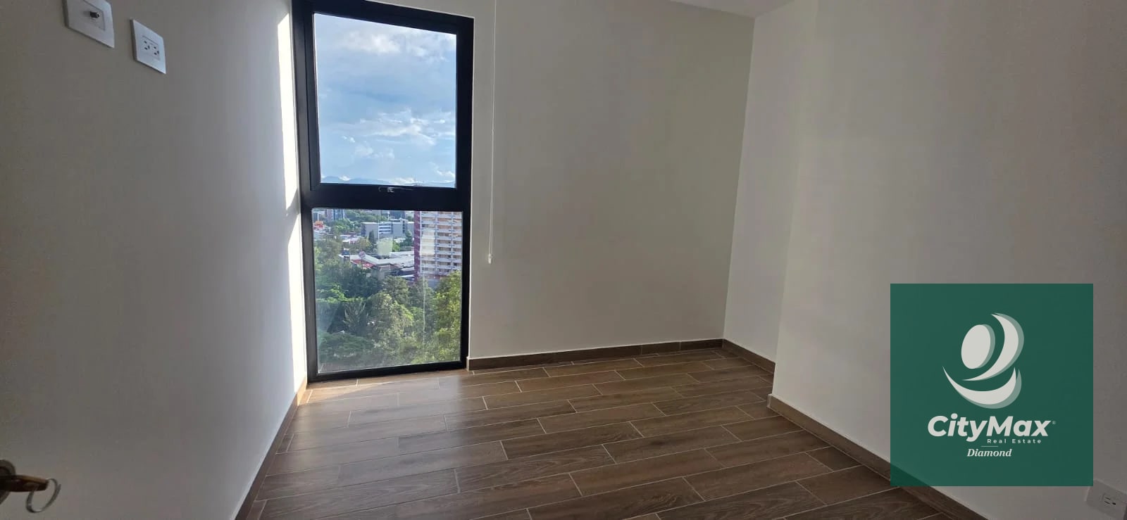 Apartamento en Venta ubicado en la exclusiva Zona 14 Guatemala - 5