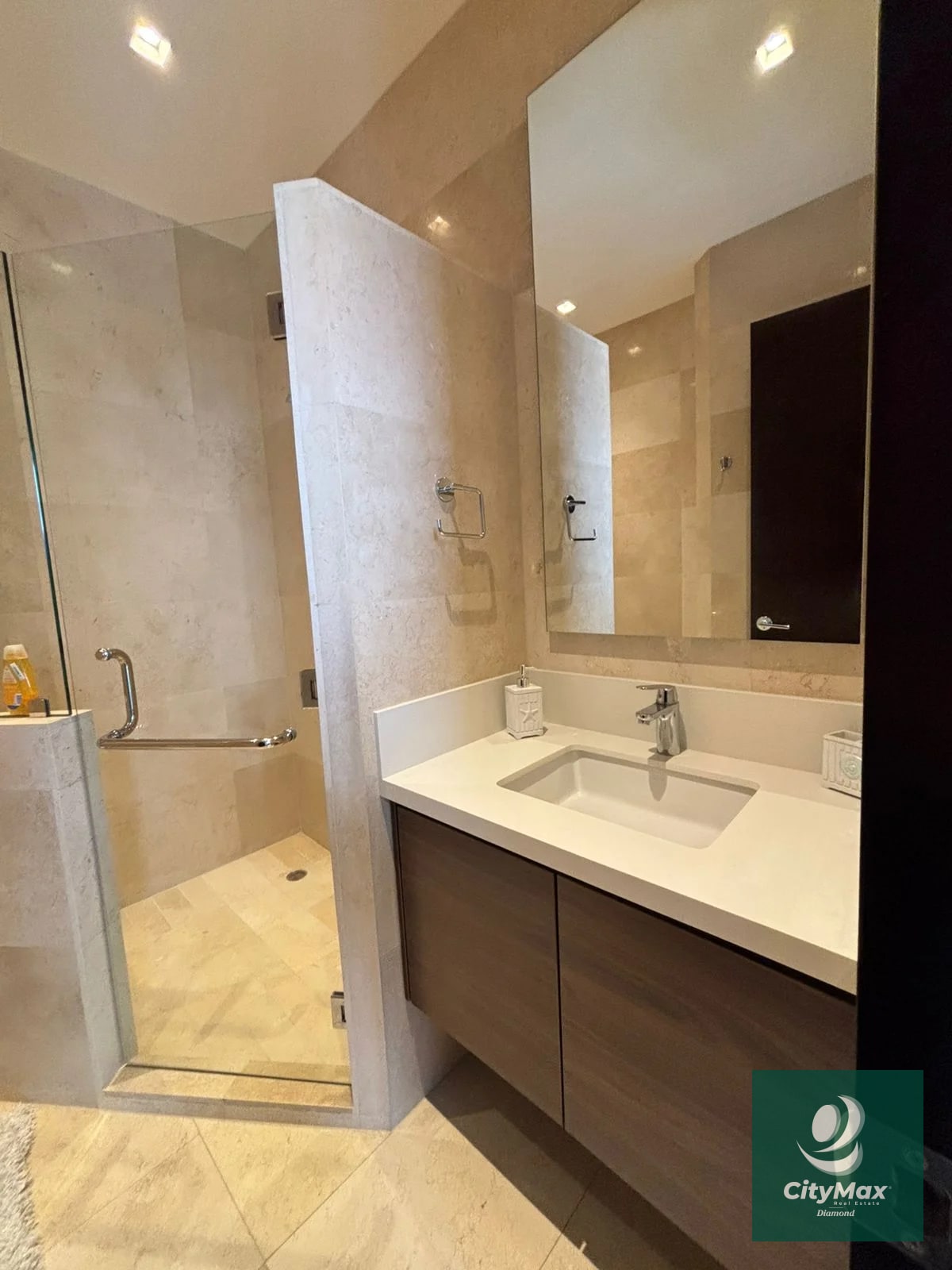 Apartamento de Lujo en Venta en Zona 14 - 6