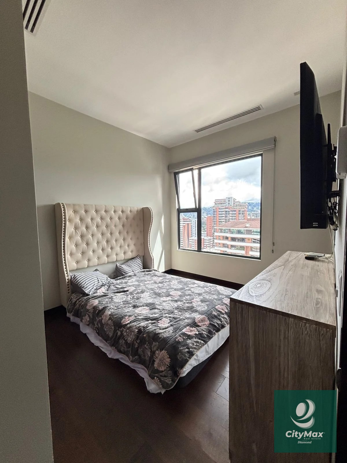 Apartamento de Lujo en Venta en Zona 14 - 2