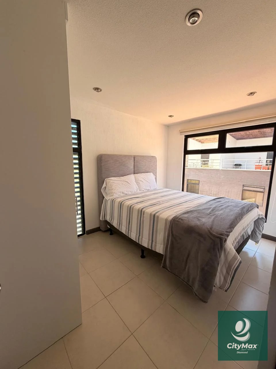 Casa en venta en Residencial km. 16 entrada Olmeca - 12
