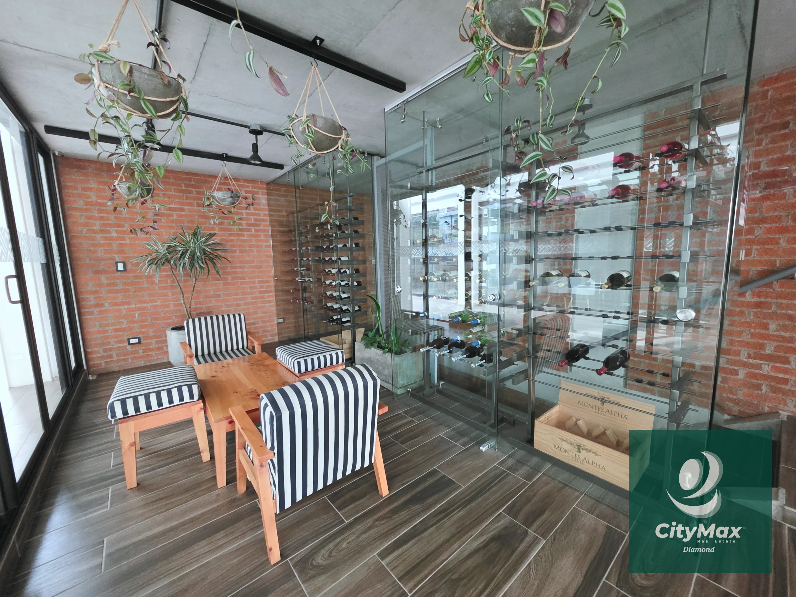 Apartamento en Renta en Zona 10 Cercano a Diagonal 6 - 4