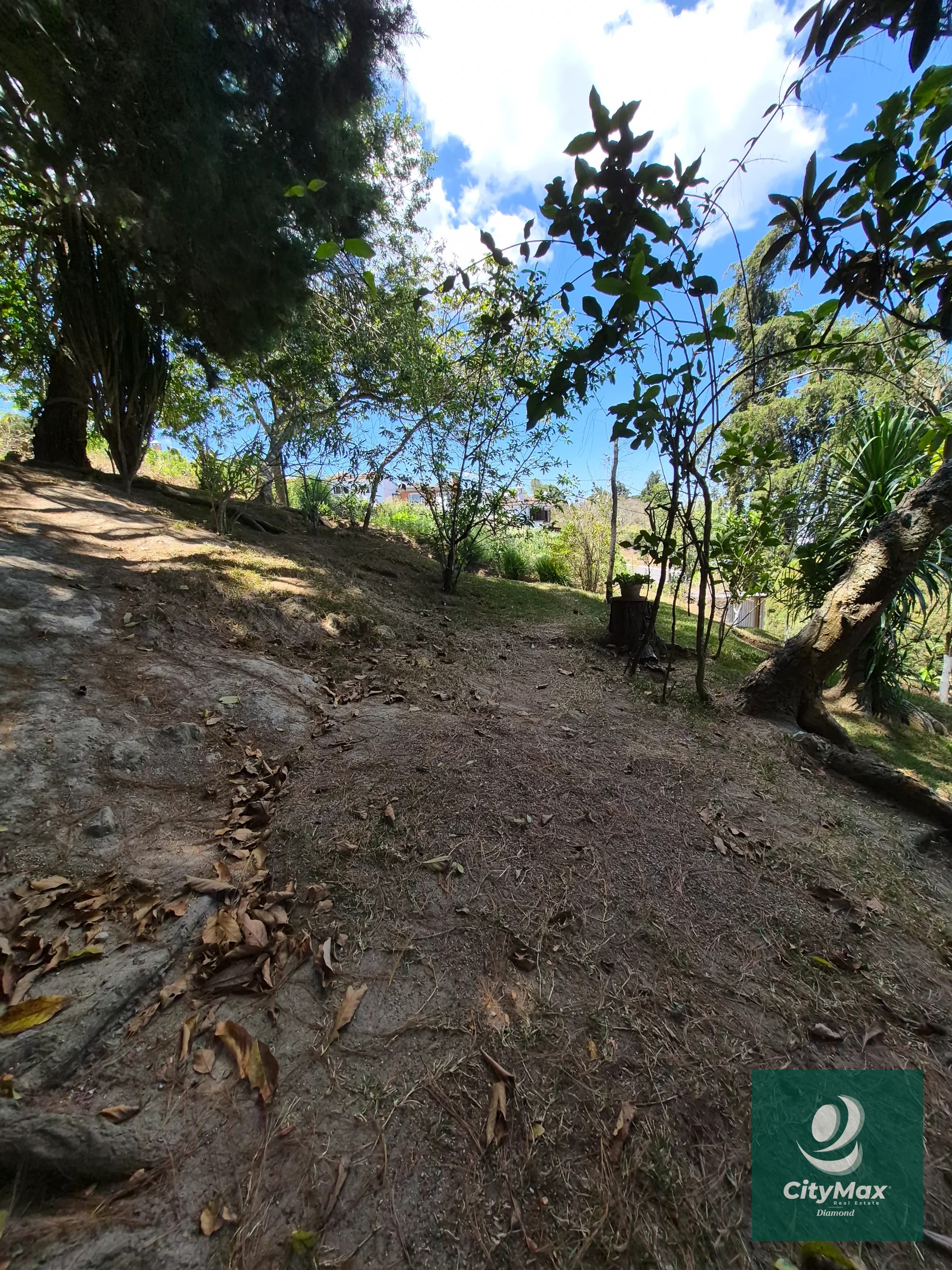 Terreno residencial en venta en Condominio zona 16 - 5