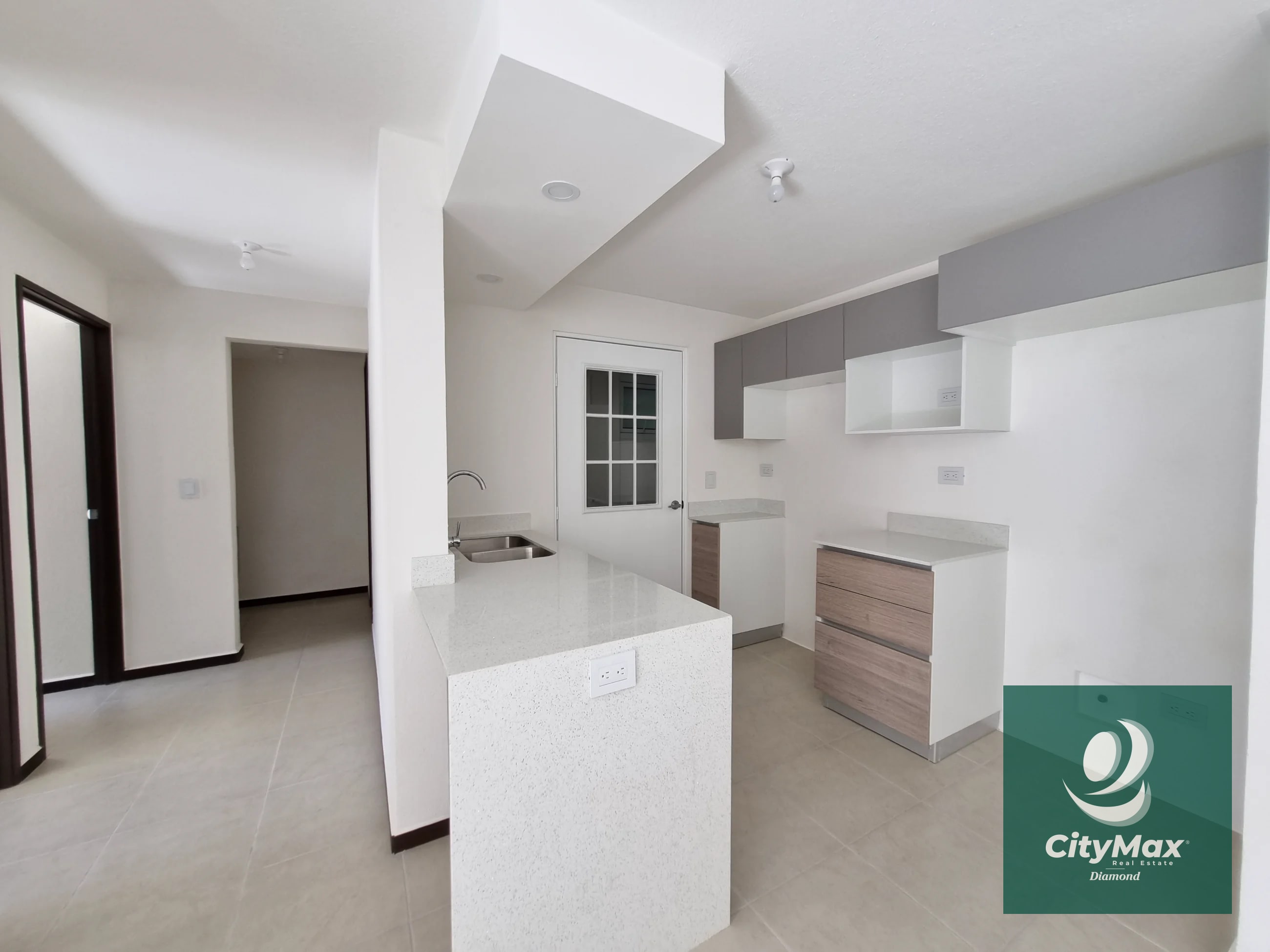 Apartamento en Venta en Parque San Ángel Zona 2 Guatemala - 4