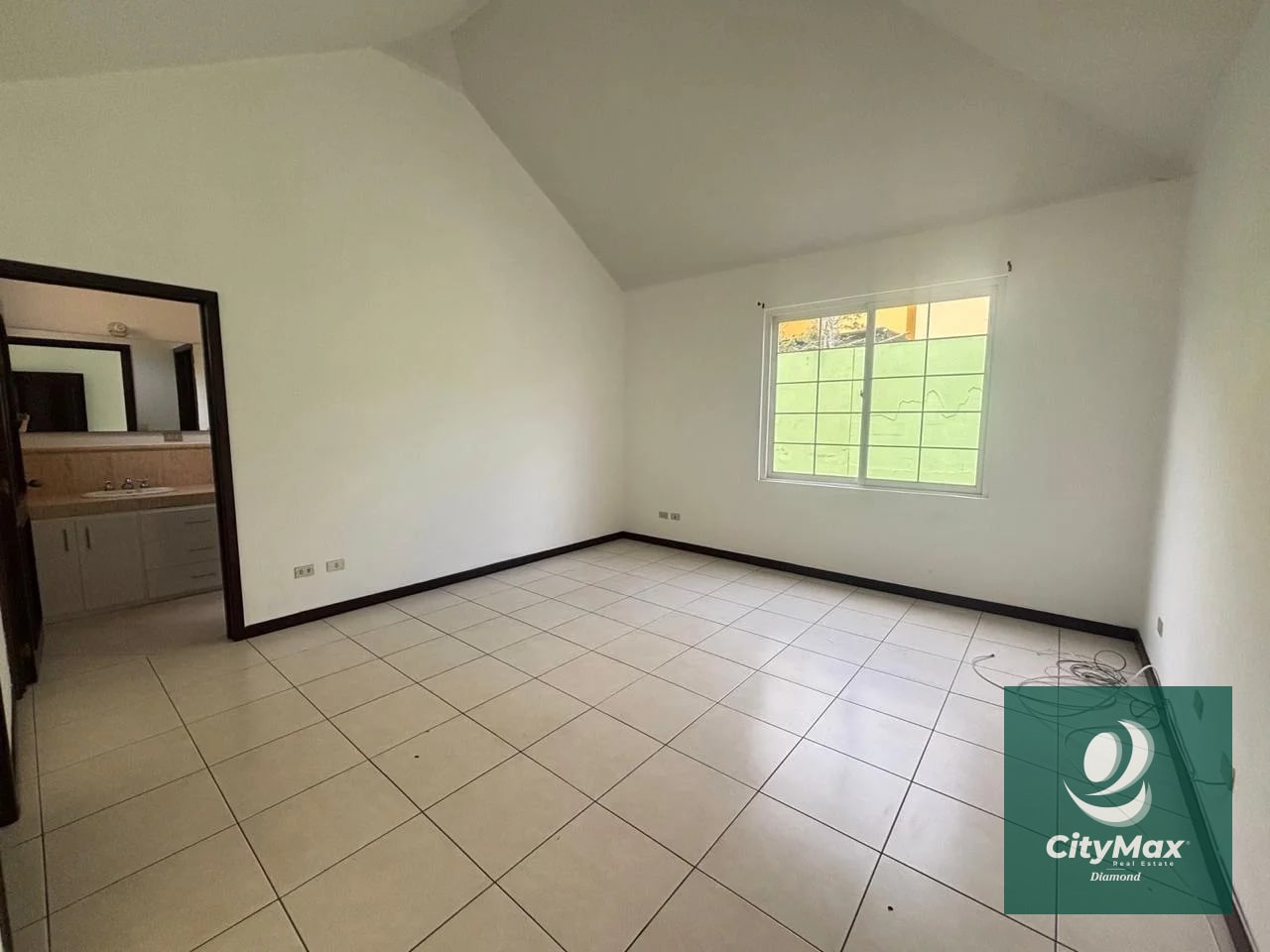 Casa en venta y renta condominio Entreverdes Fraijanes - 8