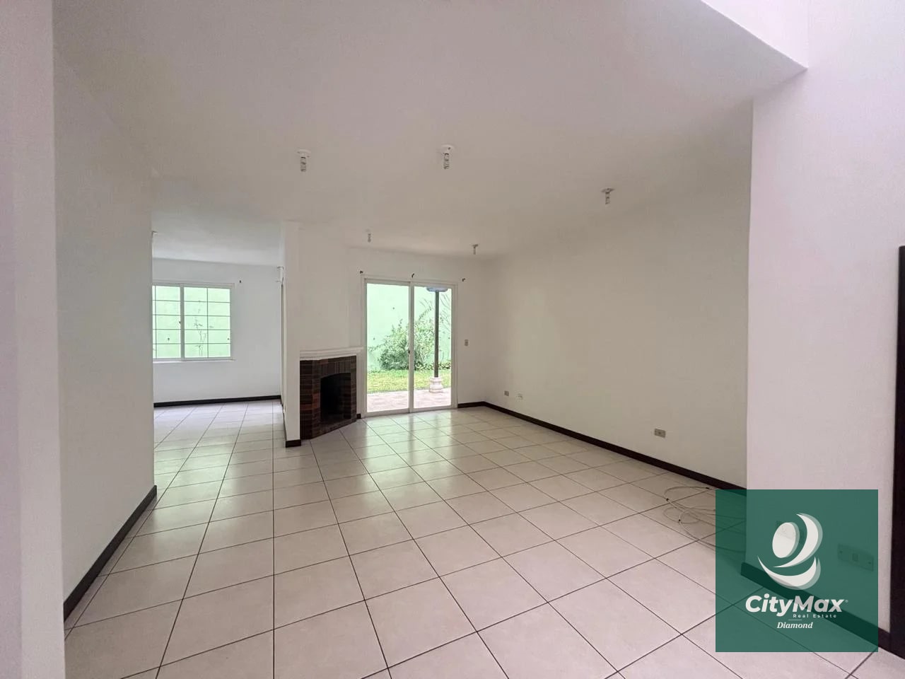 Casa en venta y renta condominio Entreverdes Fraijanes - 10
