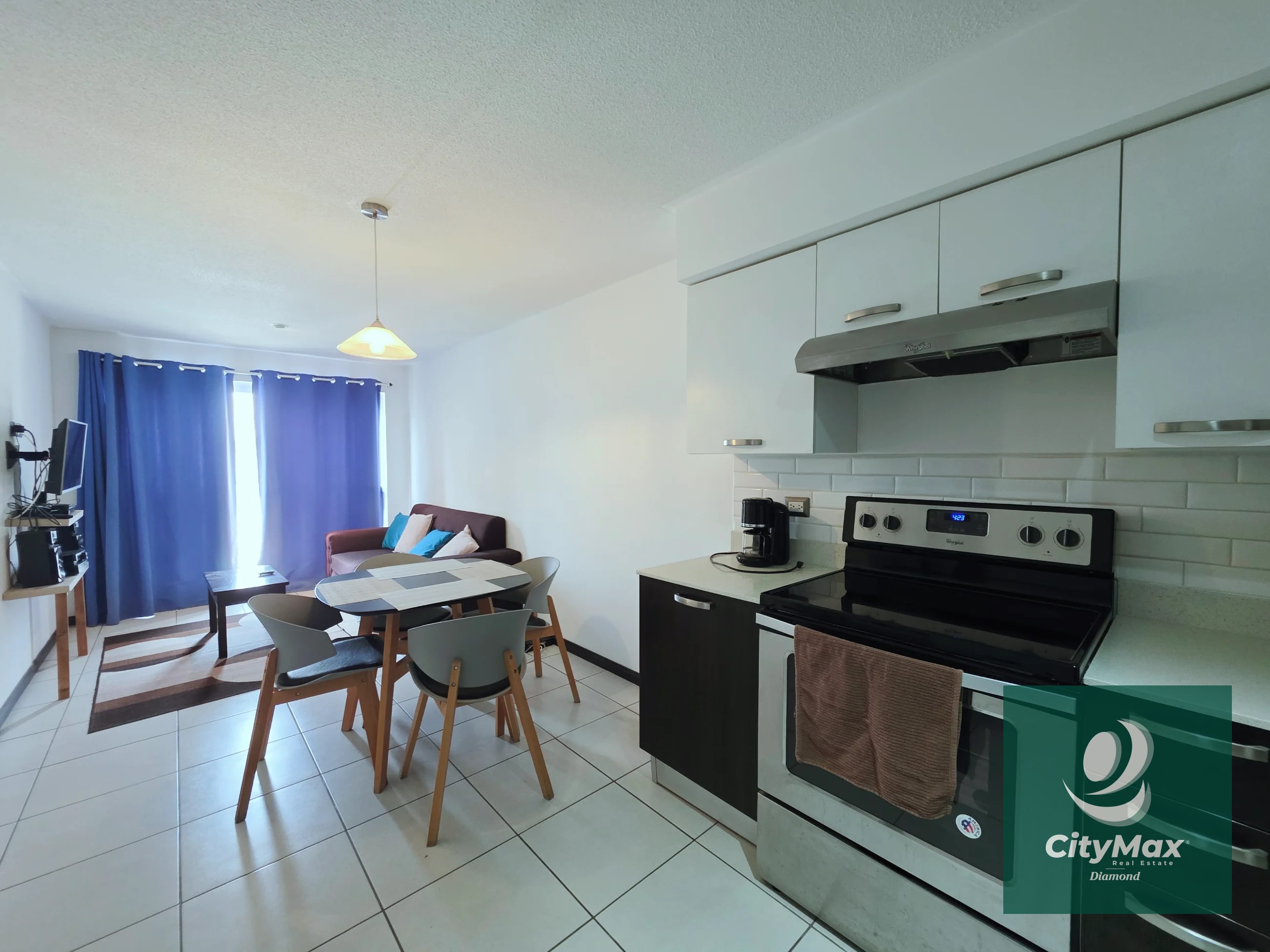 Apartamento Amueblado en Renta en Zona 11 Charcas - 6